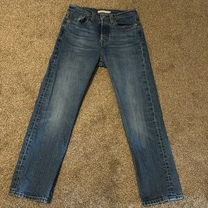 Women’s Levi Wedgie Straight Jeans perfect condition size 24